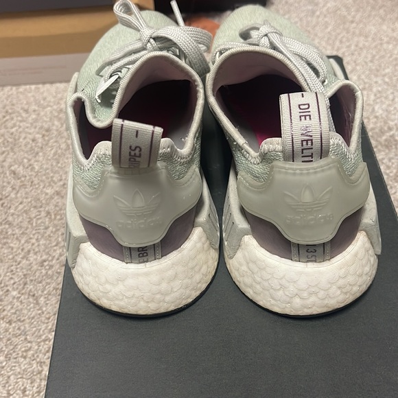 Adidas gently used - Picture 4 of 6